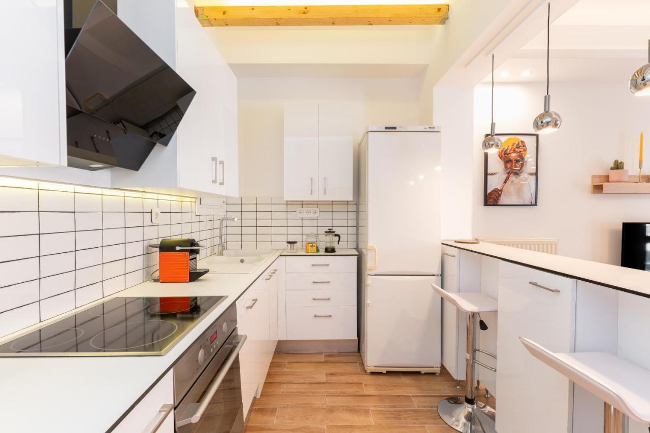 Modern Apartment, Short Walk To Acropolis Sites Athènes Extérieur photo